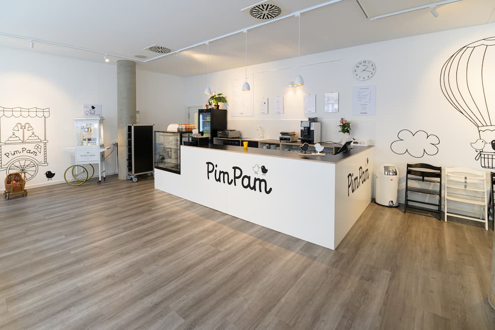 PimPam indoor playground, entrance, counter, bar, café