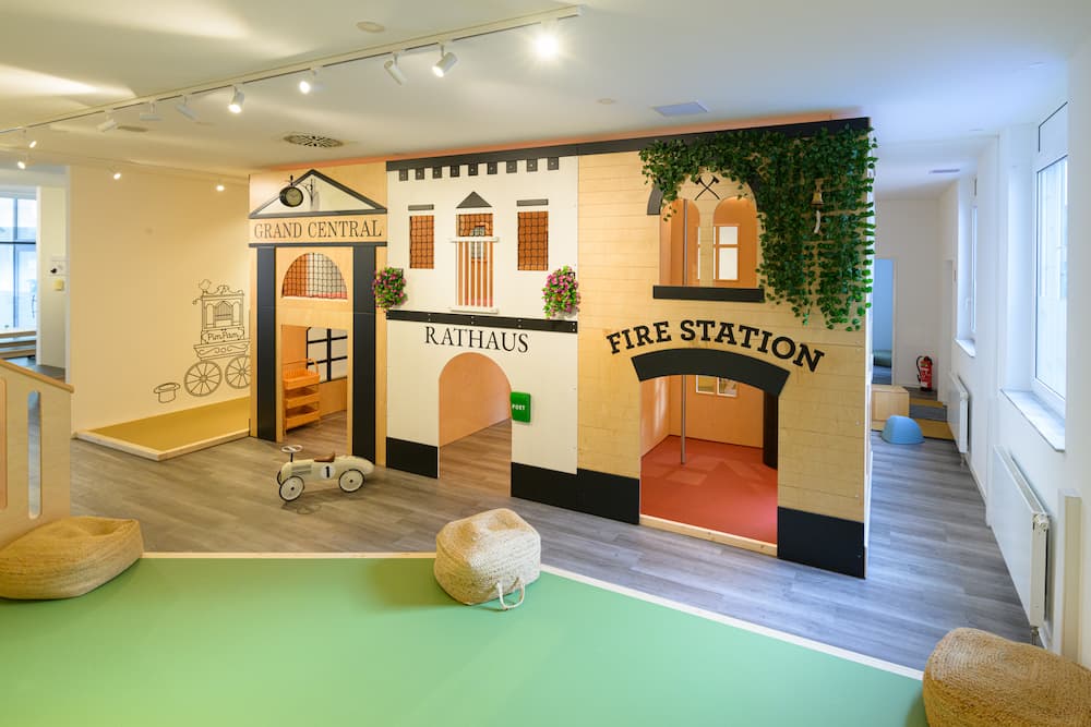 PimPam indoor playground, Train station, Grand Central, town hall, firestation