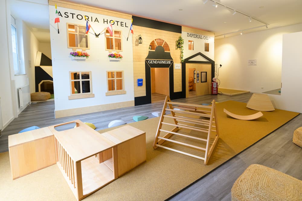 PimPam indoor playground, hotel, police station, workshop